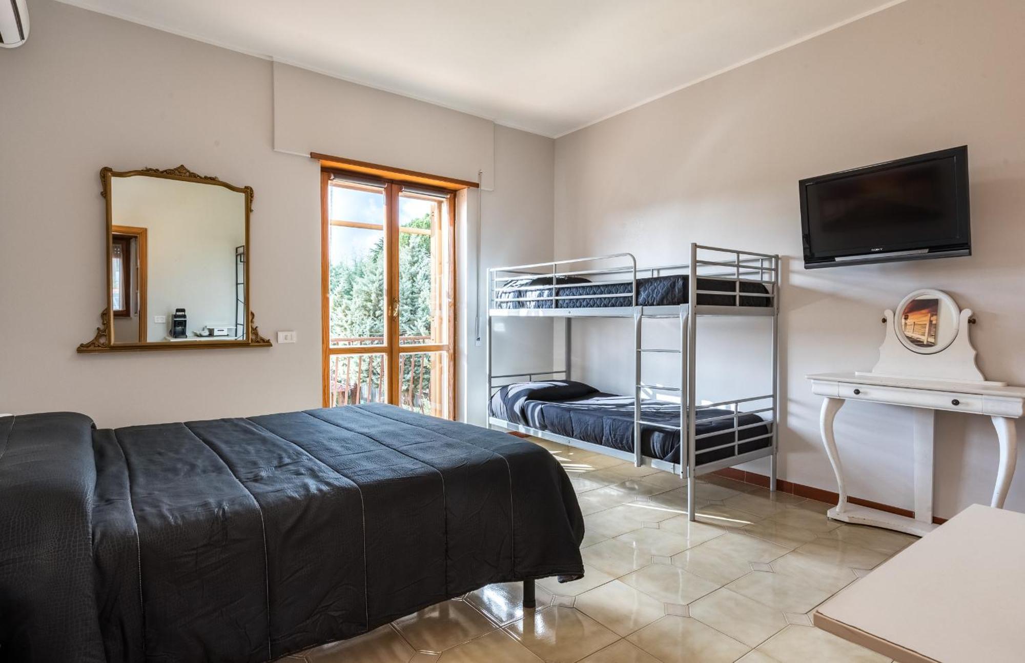 Travelershome Ciampino&Morena Guesthouse Roma Dış mekan fotoğraf